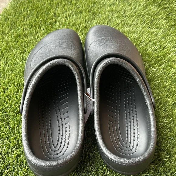 Crocs Adult Bistro Clogs Slip Resistant Work Shoes unisex Mens 13 or Women’s 15 - Picture 4 of 6